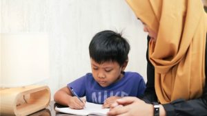 Read more about the article 5 Aktivitas Produktif Orang Tua & Anak Selama Home Learning
